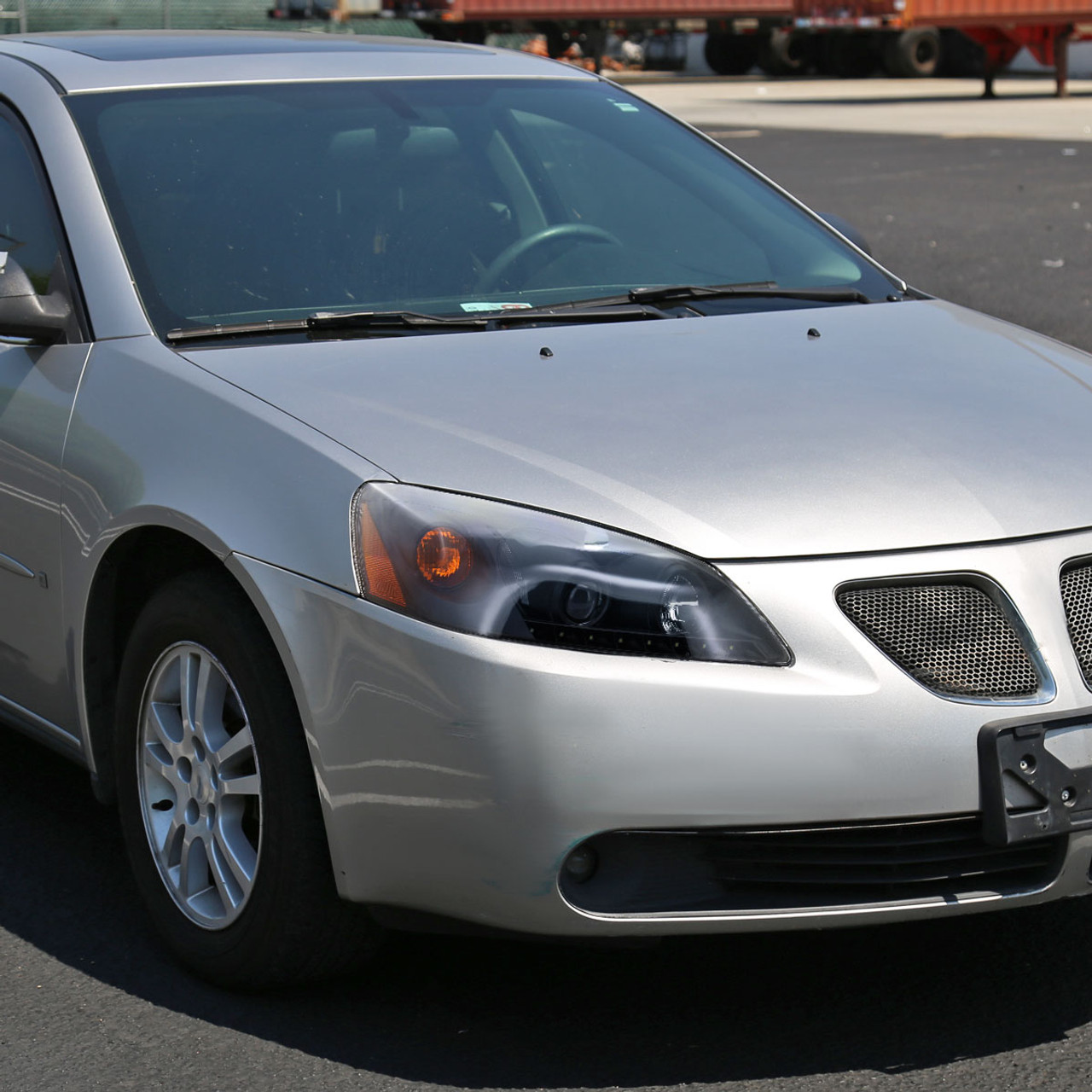 2005-2010 Pontiac G6 Projector Headlights w/ LED Light Strip