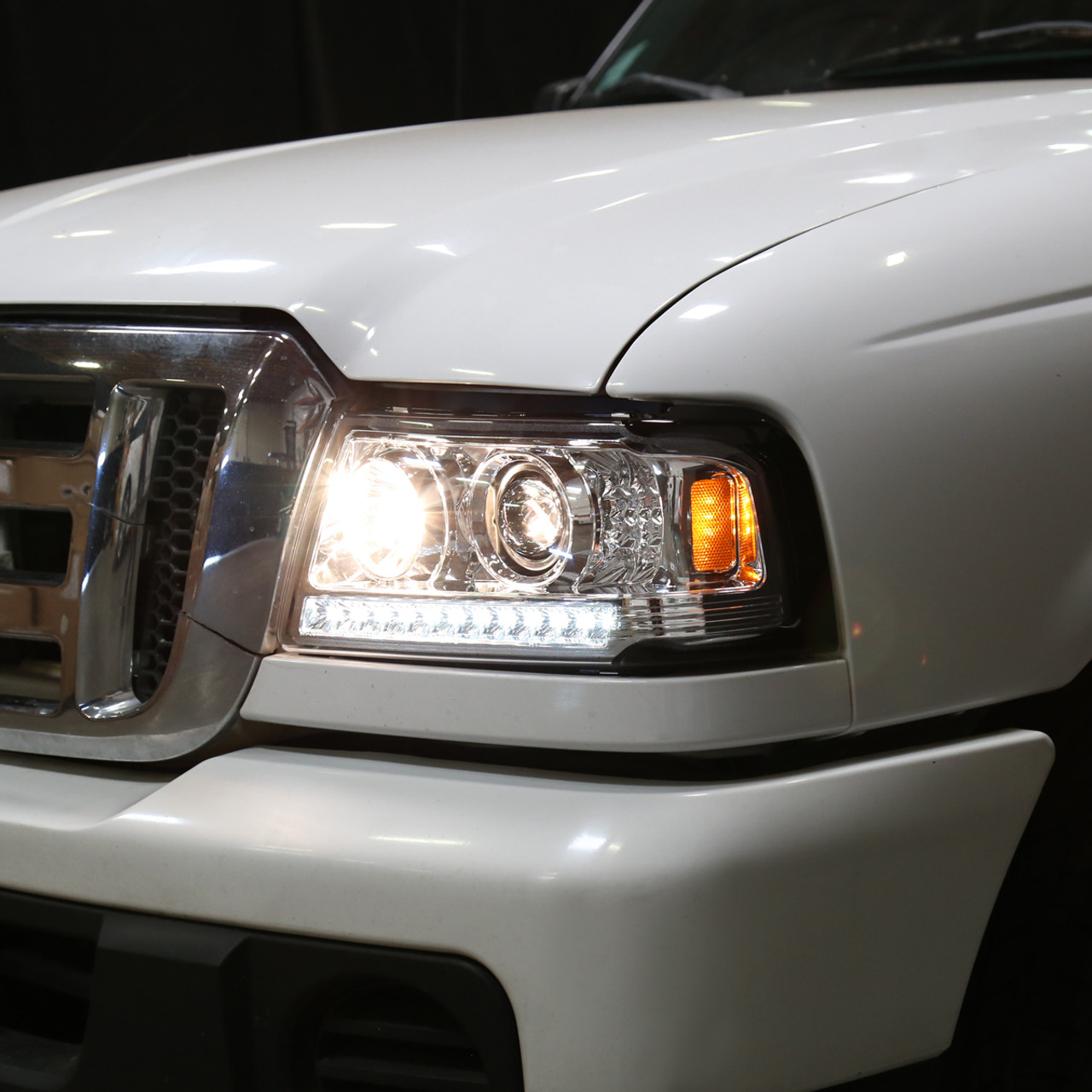 2001-2011 Ford Ranger Projector Headlights w/ LED Light Strip