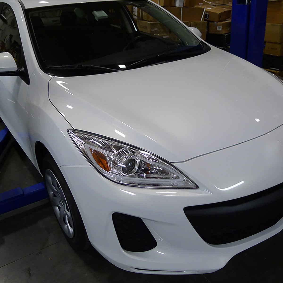 2010-2013 Mazda 3 Projector Headlights w/ LED Light Strip (Chrome
