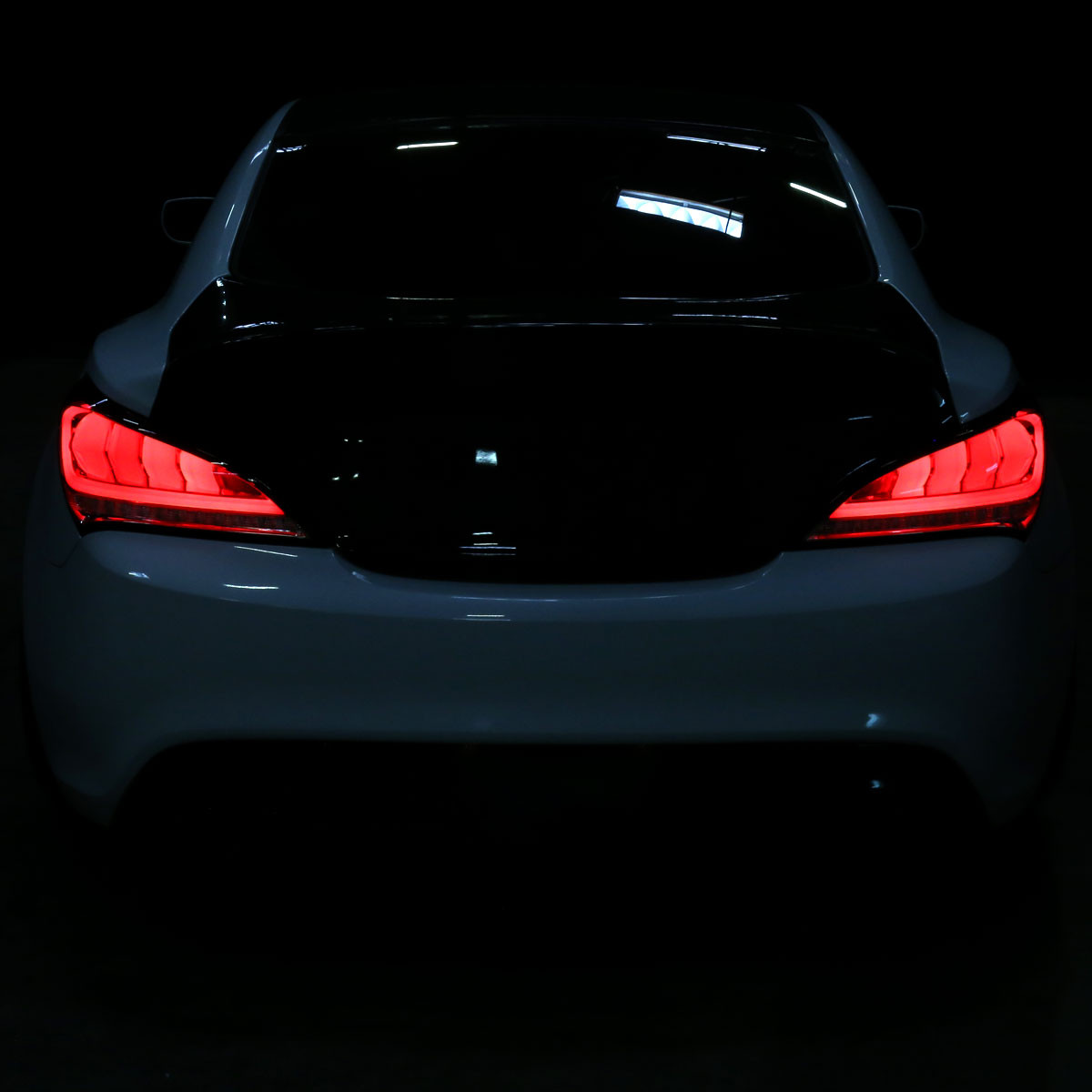 2010-2016 Hyundai Genesis Coupe White Bar Sequential LED Tail