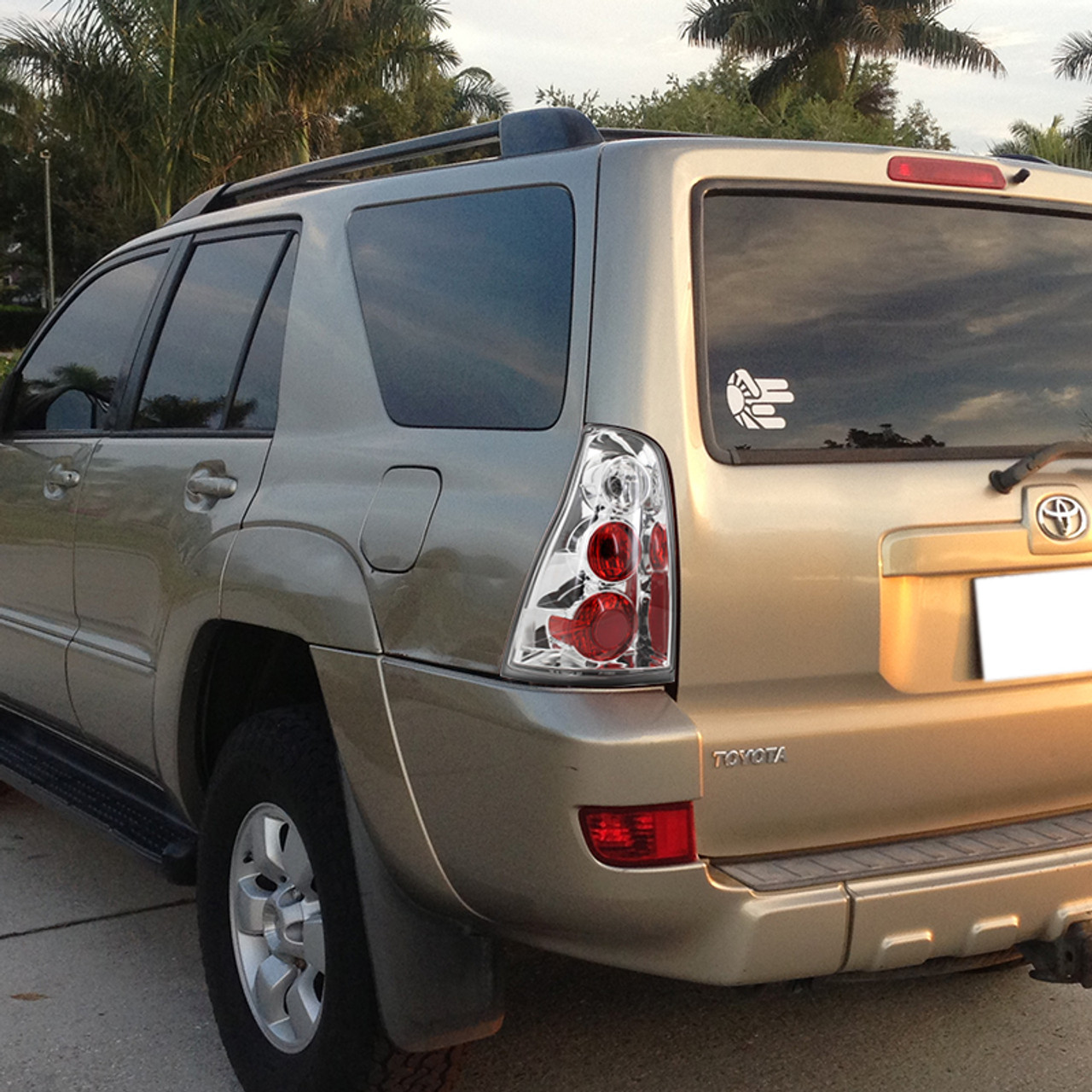 2003-2005 Toyota 4Runner Tail Lights (Chrome Housing/Clear Lens