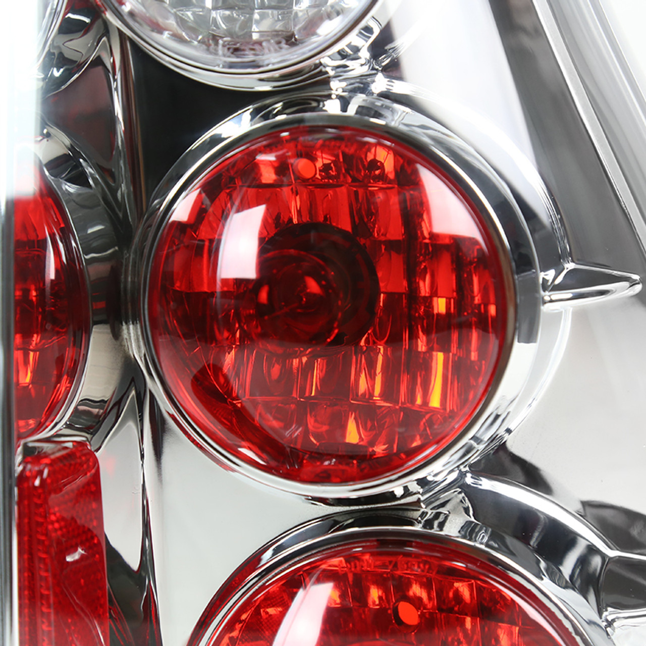 2003-2005 Toyota 4Runner Tail Lights (Chrome Housing/Clear Lens