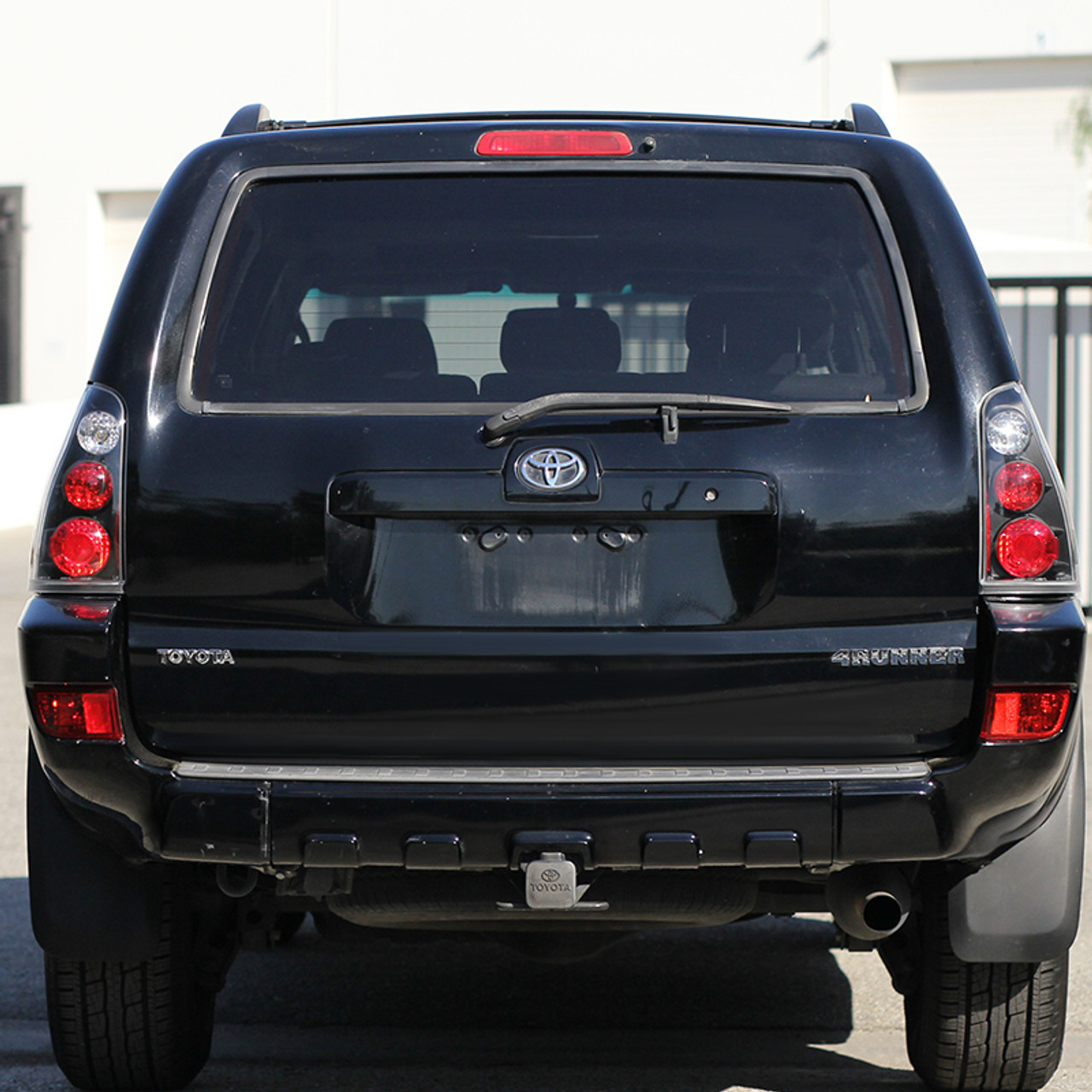 2003-2005 Toyota 4Runner Tail Lights (Matte Black Housing/Clear