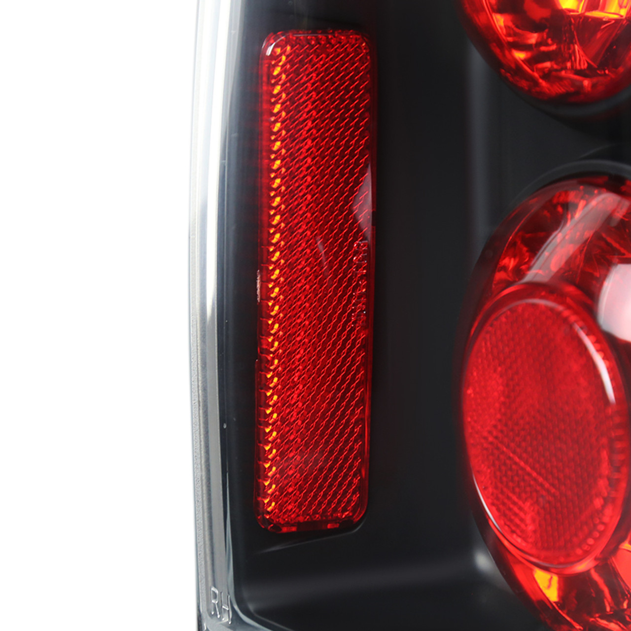 2003-2005 Toyota 4Runner Tail Lights (Matte Black Housing/Clear