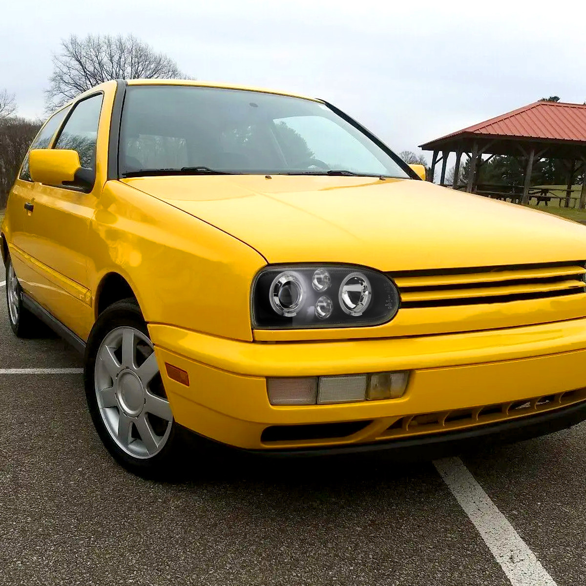 1993-1998 Volkswagen Golf Mk3/Cabrio Dual Halo Projector