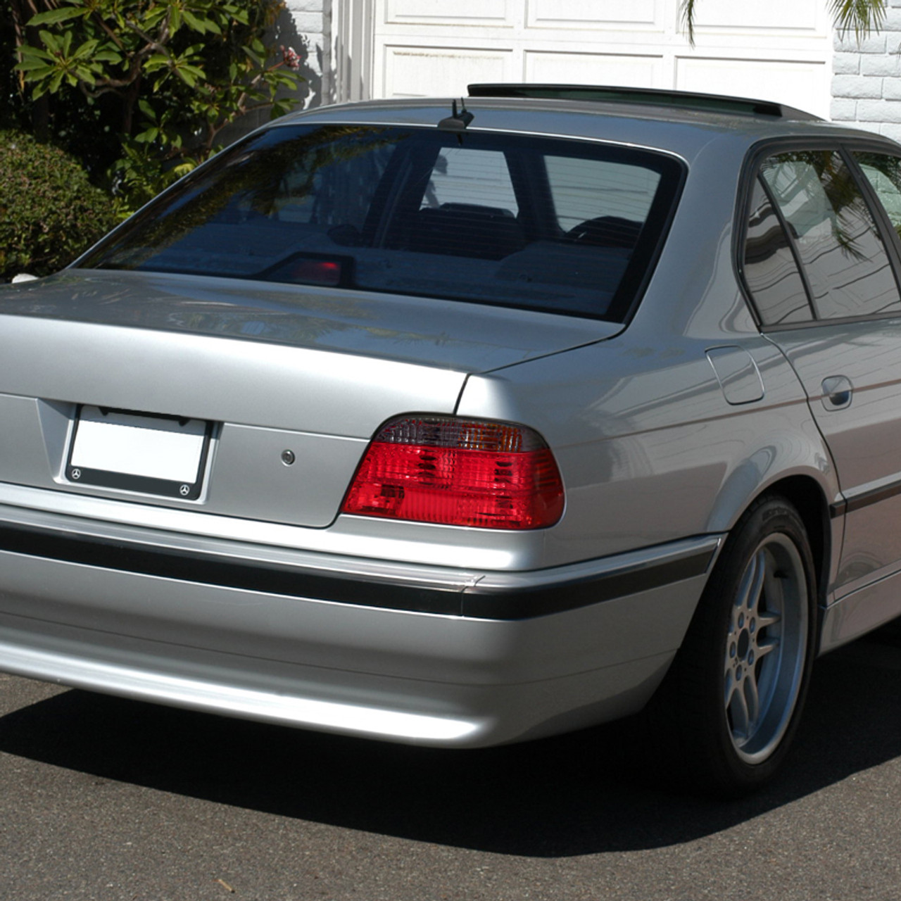 1995-2001 BMW E38 7 Series Tail Lights (Chrome Housing/Red Smoke