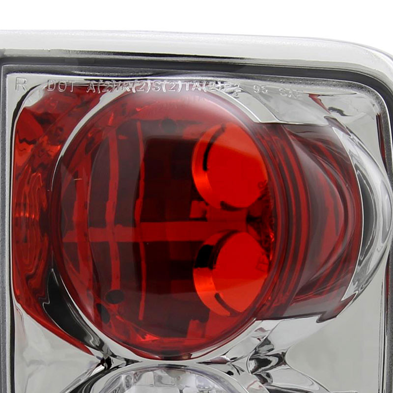 Eagle Eyes Black Tail Lights For 95-04 Chevy Blazer, GMC Jimmy, 96-01 Olds Bravada – Pair