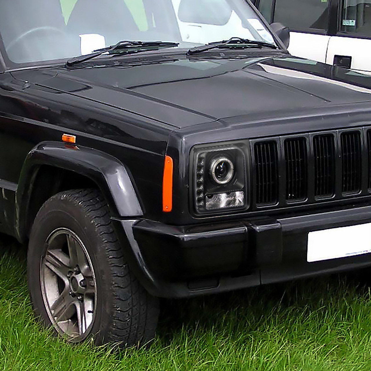 2000 jeep cherokee headlight