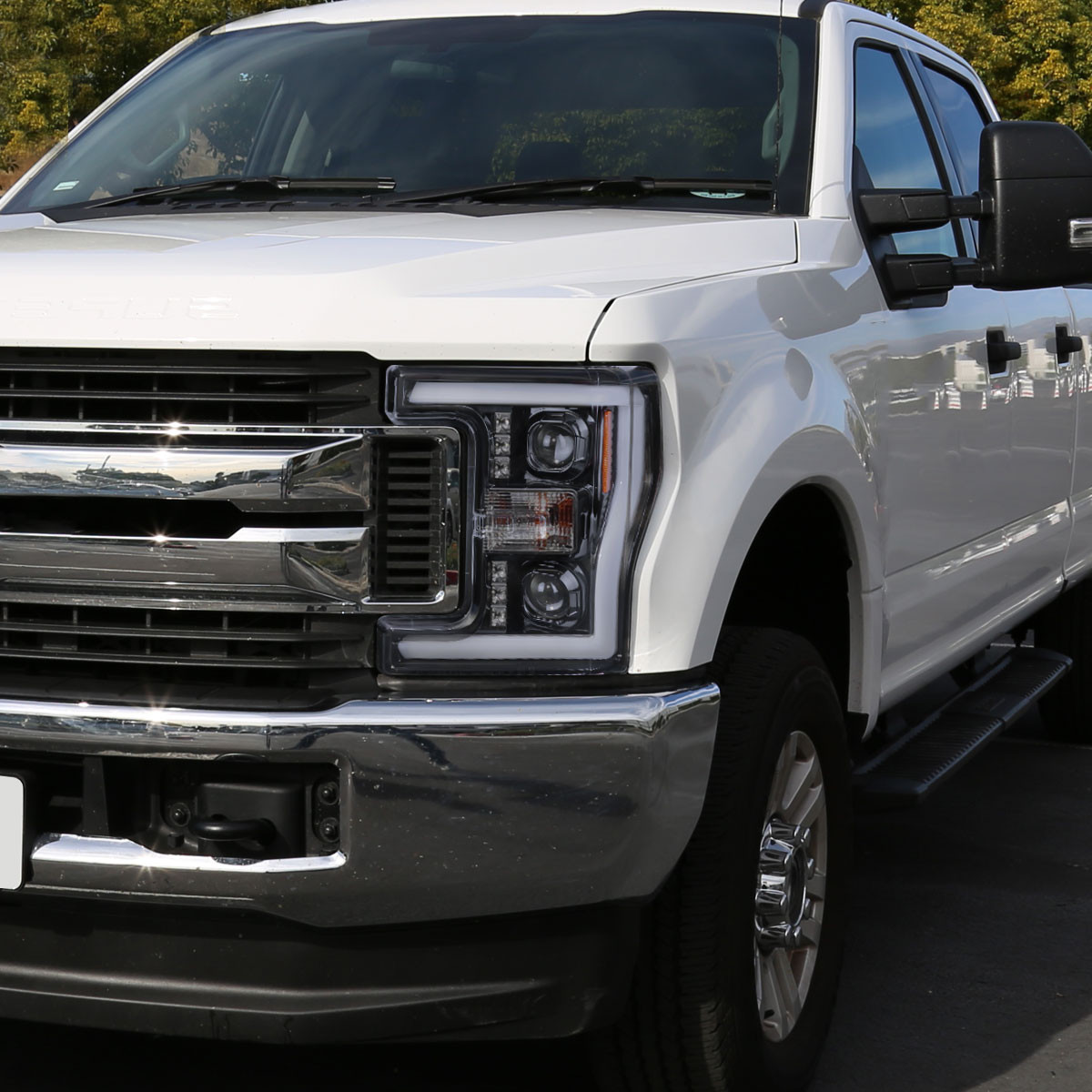 Ford F250/F350/F450/F550 OEM Front Bumper Without Fog Light Holes Ford F250/F350/F450/F550 OEM Front Bumper Without Fog Light Holes