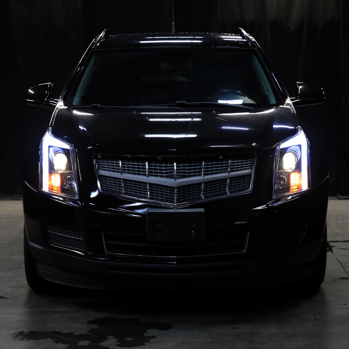 2010-2016 Cadillac SRX Projector Headlights w/ Switchback