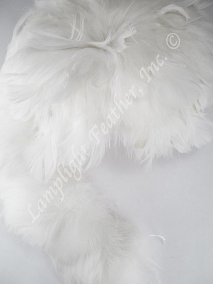 Hawaiian Feather Lei Coquilles White Strung per yard