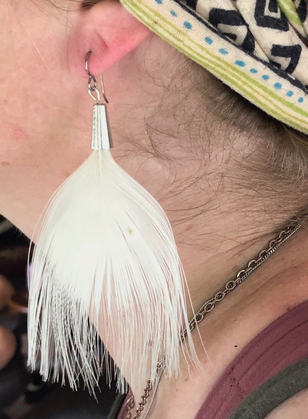 Feather Earrings White Peacock Eye B