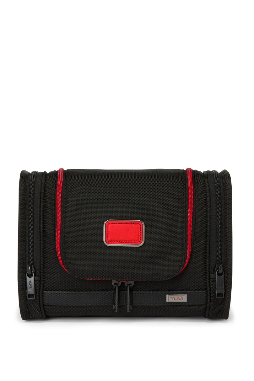 Alpha Hanging Travel Kit