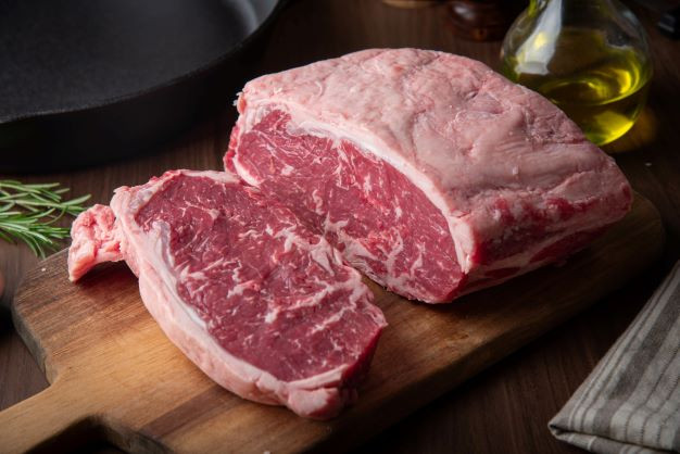 Whole New York Strip, Boneless USDA (14 Lbs Avg) Robert Wholey