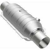 Magnaflow 52326 - Conv Univ 2.50 OEM Angled O2