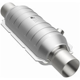 Magnaflow 99326HM - Conv Univ 2.50 HM Angled O2