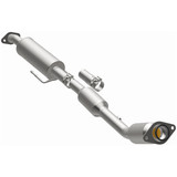 Magnaflow 280112 - OEM Grade Federal / EPA Compliant Direct-Fit Catalytic Converter