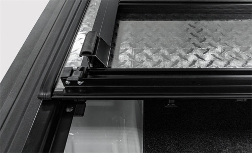 Access B0020089 - LOMAX Pro Series Tri-Fold Cover 19+ Chevy/GMC 1500 6ft 6in Bed - Blk Diamond Mist