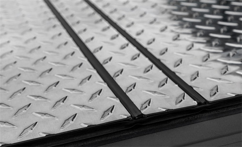 Access B2030059 - LOMAX Tri-Fold Cover 2022 Nissan Frontier w/ 5ft Bed - Diamond Plate