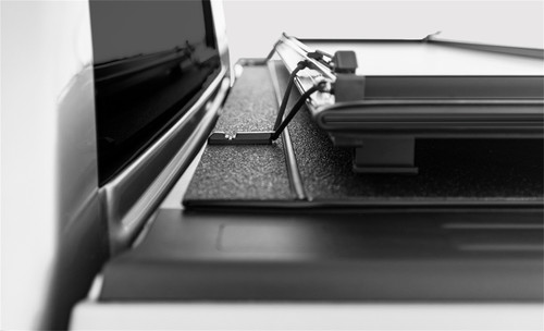 Access G5040069 - LOMAX™ Stance™ Hard Tri-Fold Cover