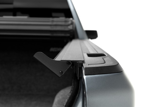 BAK 80101 - 88-13 Chevy Silverado/GM Sierra Revolver X4s 6.6ft Bed Cover (2014 HD /2500 /3500)
