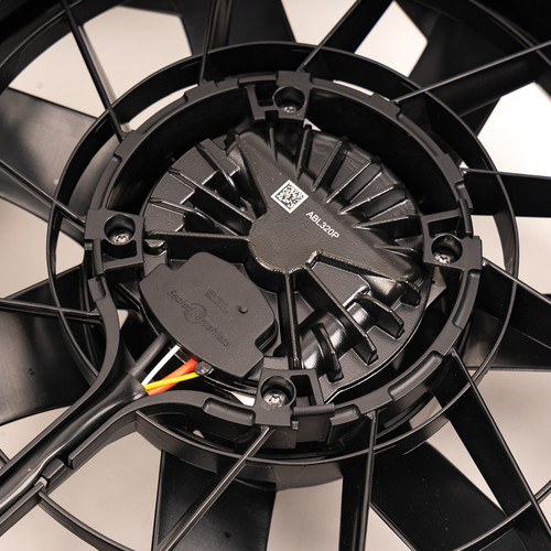 Derale 67923 - Powerpack - Brushless Single 17" RAD Fan/Alum Shroud Kit w/ PWM Controller