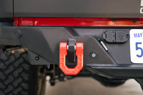 DV8 Offroad UNSK-01RD - Elite Series D-Ring Shackles - Pair (Red)