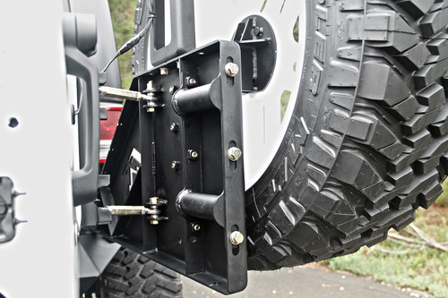Fab Fours JP-Y1261T-1 - Off The Door Tire Carrier