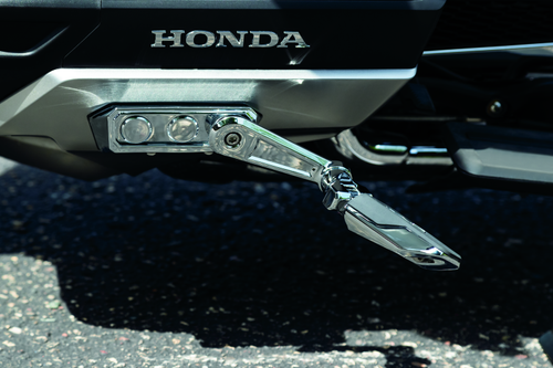 Kuryakyn 6750 - Omni Cruise Mnt With Pegs Chrome