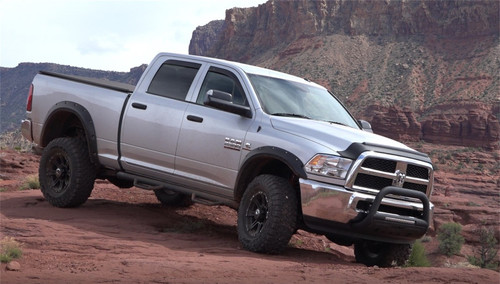 Lund 47121205 - 10-17 Dodge Ram 2500 Bull Bar w/Light & Wiring - Black