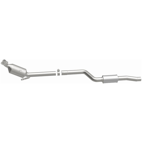 Magnaflow 21-498 - 11-12 Mercedes-Benz C300 3.0L OEM Grade Direct Fit Catalytic Converter
