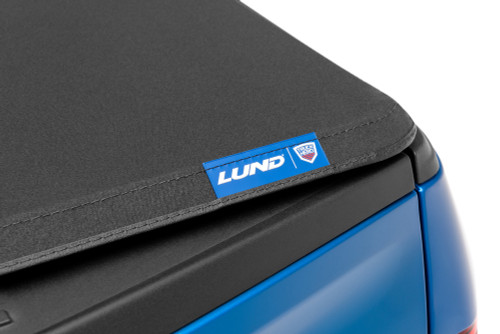 Lund 95872 - 04-14 Ford F-150 (5.5ft. Bed) Genesis Elite Tri-Fold Tonneau Cover - Black