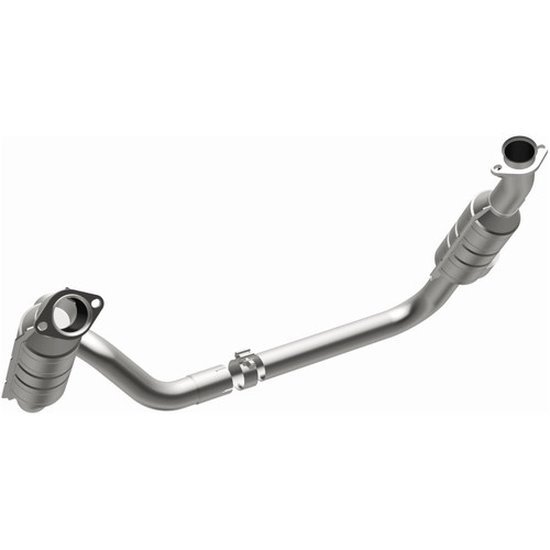 Magnaflow 49711 - Conv DF 2006 Dodge RAM 1500 Pickup 5.7L Solid Front Axle