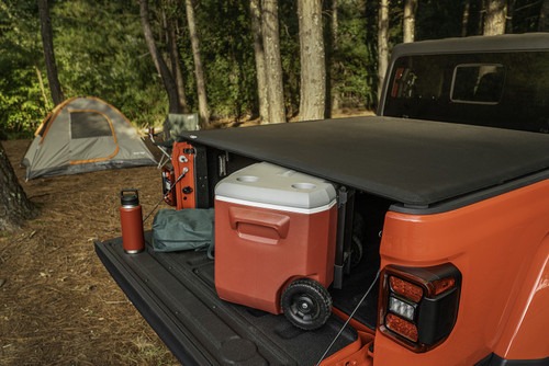 Rugged Ridge 13550.21 - Armis Soft Folding Bed Cover 2020 Gladiator JT