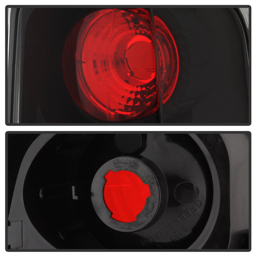 Spyder 5001597 - Cadillac Escalade SUV (Not EXT)02-06 Euro Style Tail Lights Black ALT-YD-CE02-BK