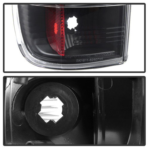 Spyder 5084712 - 08-16 Ford Super Duty F-250 V3 Light Bar LED Tail Lights - Black (ALT-YD-FS07V3-LBLED-BK)