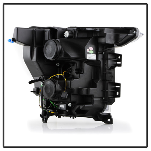 Spyder 5088710 - Signature 20-21 Ford F150(Halogen Model) Proj. Headlights - Black(PRO-YD-FF15021HALSI-SEQ-BK)