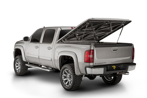 Undercover UC1166L-GBA - 15-20 Chevy Colorado/GMC Canyon 6ft Lux Bed Cover - Black