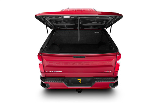 Undercover UC1186L-GB8 - 19-20 Chevy Silverado 1500 6.5ft Lux Bed Cover - Black Meet Kettle