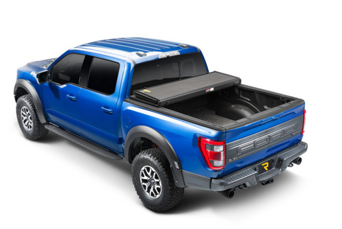 Extang 88961 - 22-23 Nissan Frontier (5ft. Bed) Solid Fold ALX
