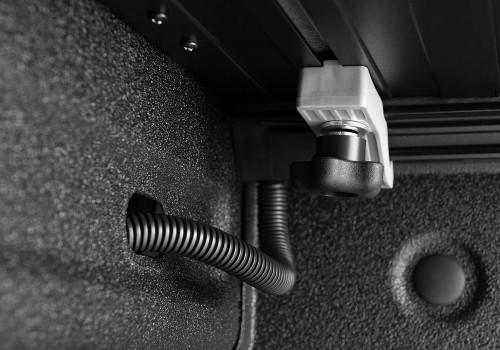 Undercover AR12019L-41 - 14-18 Chevy/GMC Silverado/Sierra 78in Fusion Bed Cover - Black