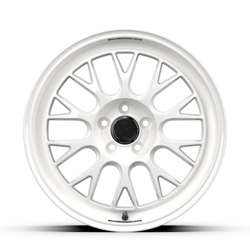 fifteen52 RSHRW-88558+42 - Holeshot RSR 18x8.5 5x108 42mm ET 63.4mm Center Bore Rally White