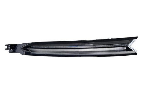 Hella 015386581 - 2020-2021 Porsche Taycan Right Tail Light