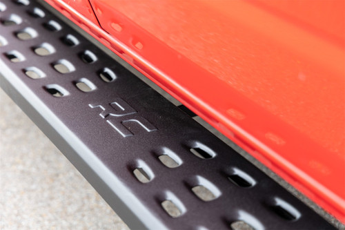 Rough Country 44003 - RPT2 Running Boards - Crew Cab - Black - Ram 1500 2WD/4WD (2009-2018 & Classic)