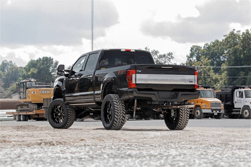 Rough Country 50741 - 6 Inch Lift Kit - Diesel - 4-Link - M1 - Ford F-250/F-350 Super Duty (17-22)