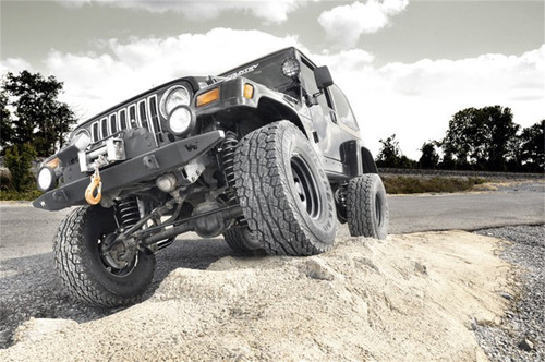 Rough Country 90777 - 4 Inch Lift Kit - V2 - Jeep Wrangler TJ (03-06)/Wrangler Unlimited (04-06)