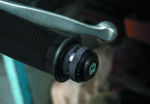 BikeMaster 261316 - Anti-Vibration Bar Ends - 1in - Black