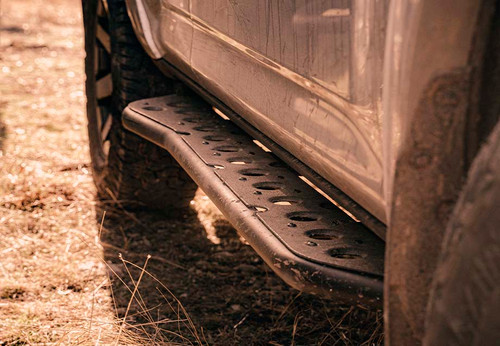 Cali Raised LED CR4093 - Step Edition Rock Slider For 24-Present Toyota Tacoma/Double Cab Long Bed W/ Kick Out/Yes (Powdercoat)/Raw Steel