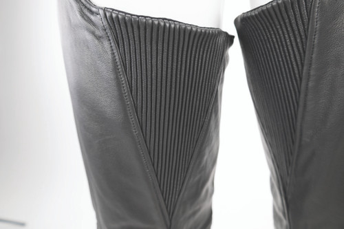 Kuryakyn 094420 - Leather By River Road Plains Leather Chaps Black - Large