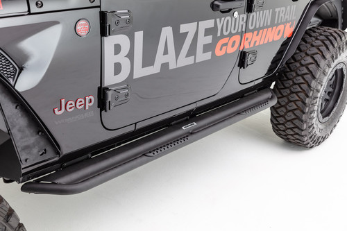 Go Rhino DS4926T - 07-18 Jeep Wrangler JK Dominator Extreme DS SideSteps Complete Kit w/SideStep + Brkts